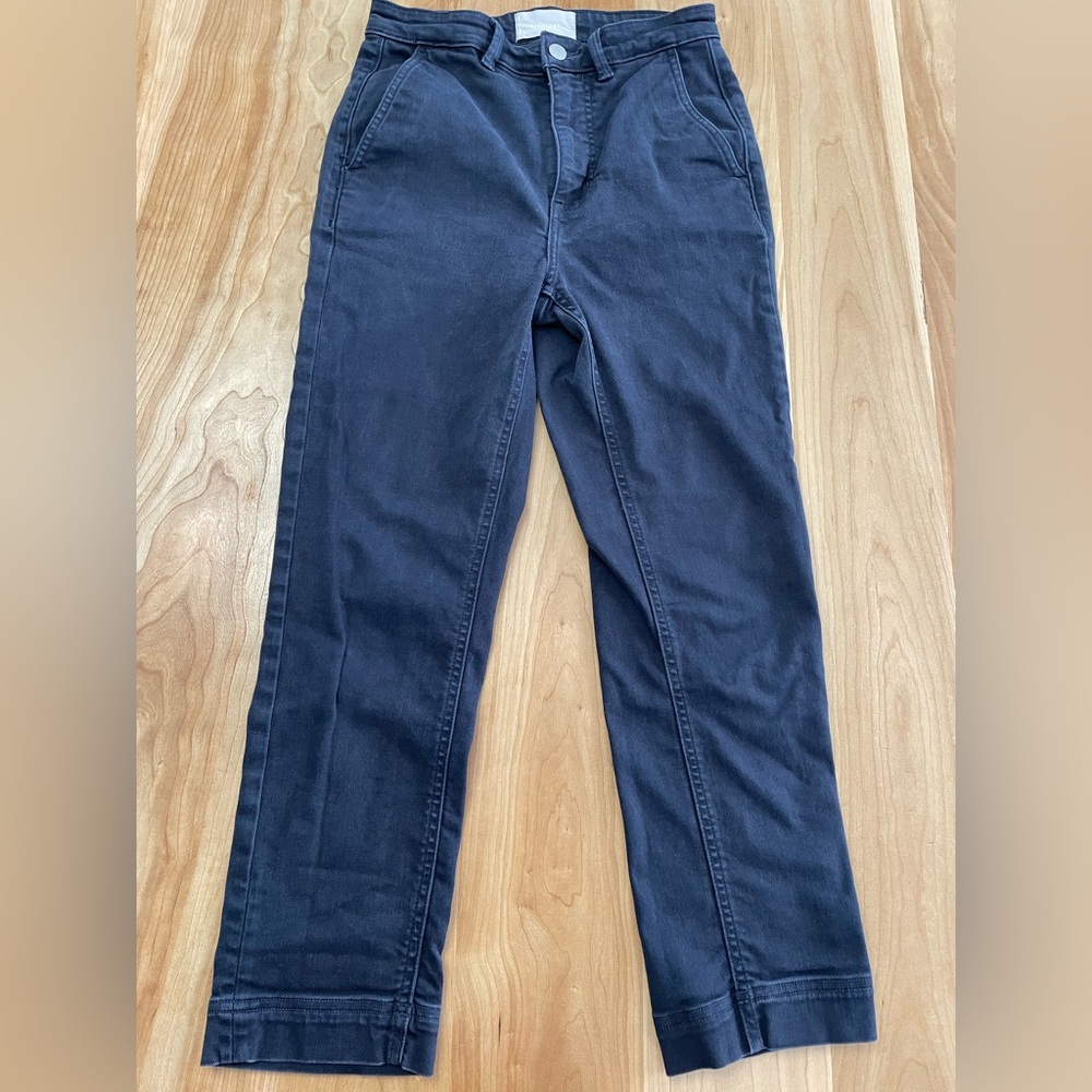 EVERLANE The Slim Leg Crop Jeans Washed Black Size 4 Stretch